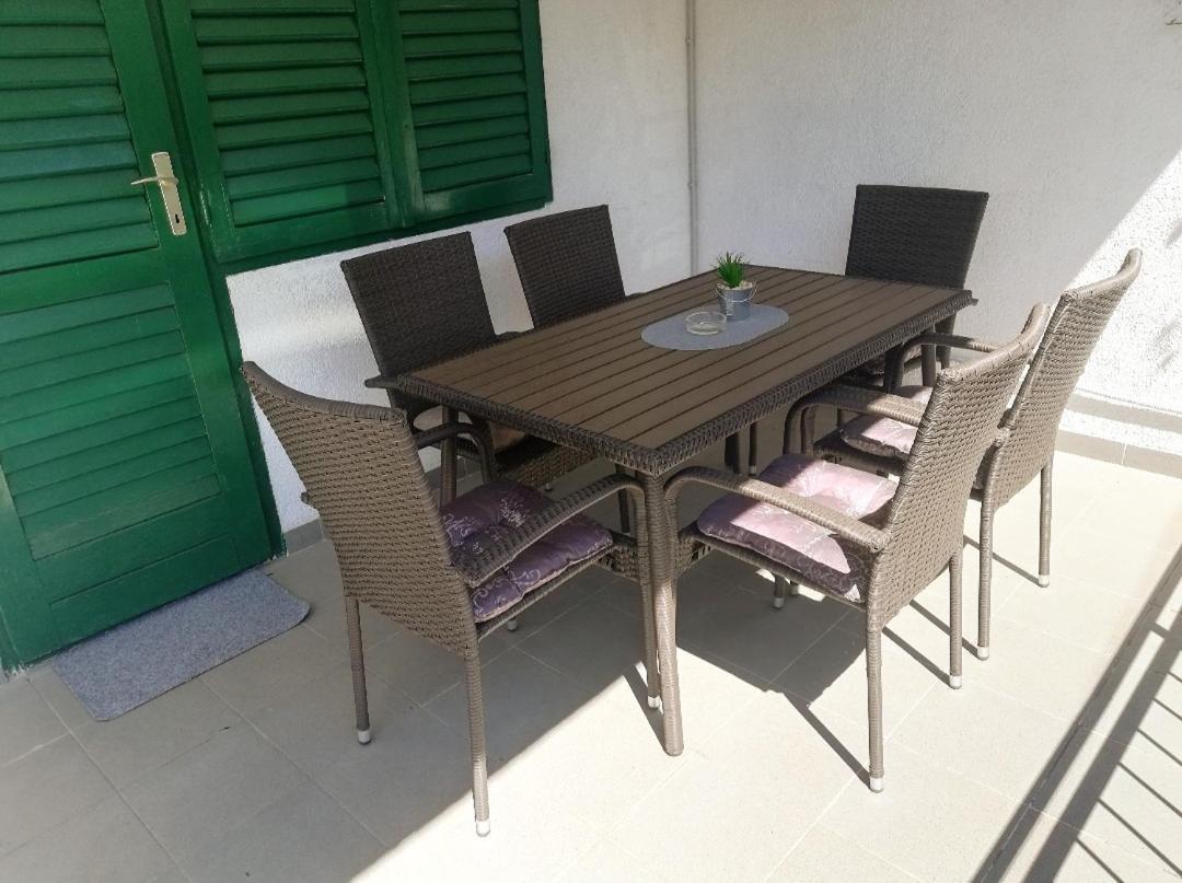 Mala Kuca Apartment โวดีเซ ภายนอก รูปภาพ