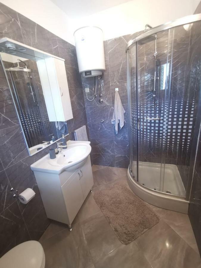 Mala Kuca Apartment โวดีเซ ภายนอก รูปภาพ